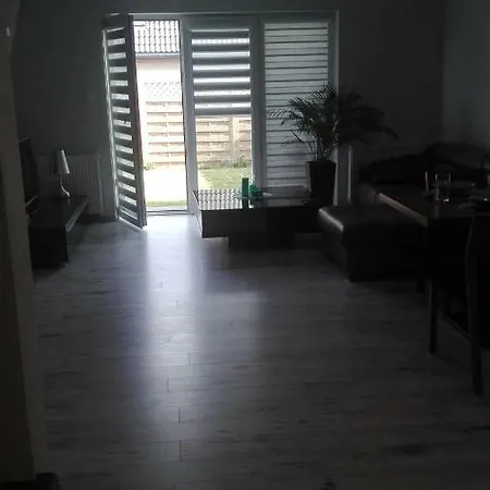 Dom wakacyjny Apartament Jeziorna Dom *