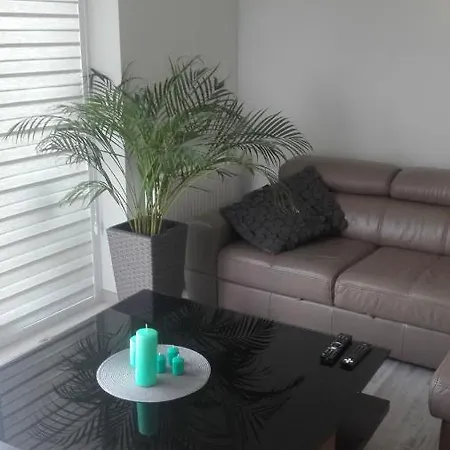 Apartament Jeziorna Dom *